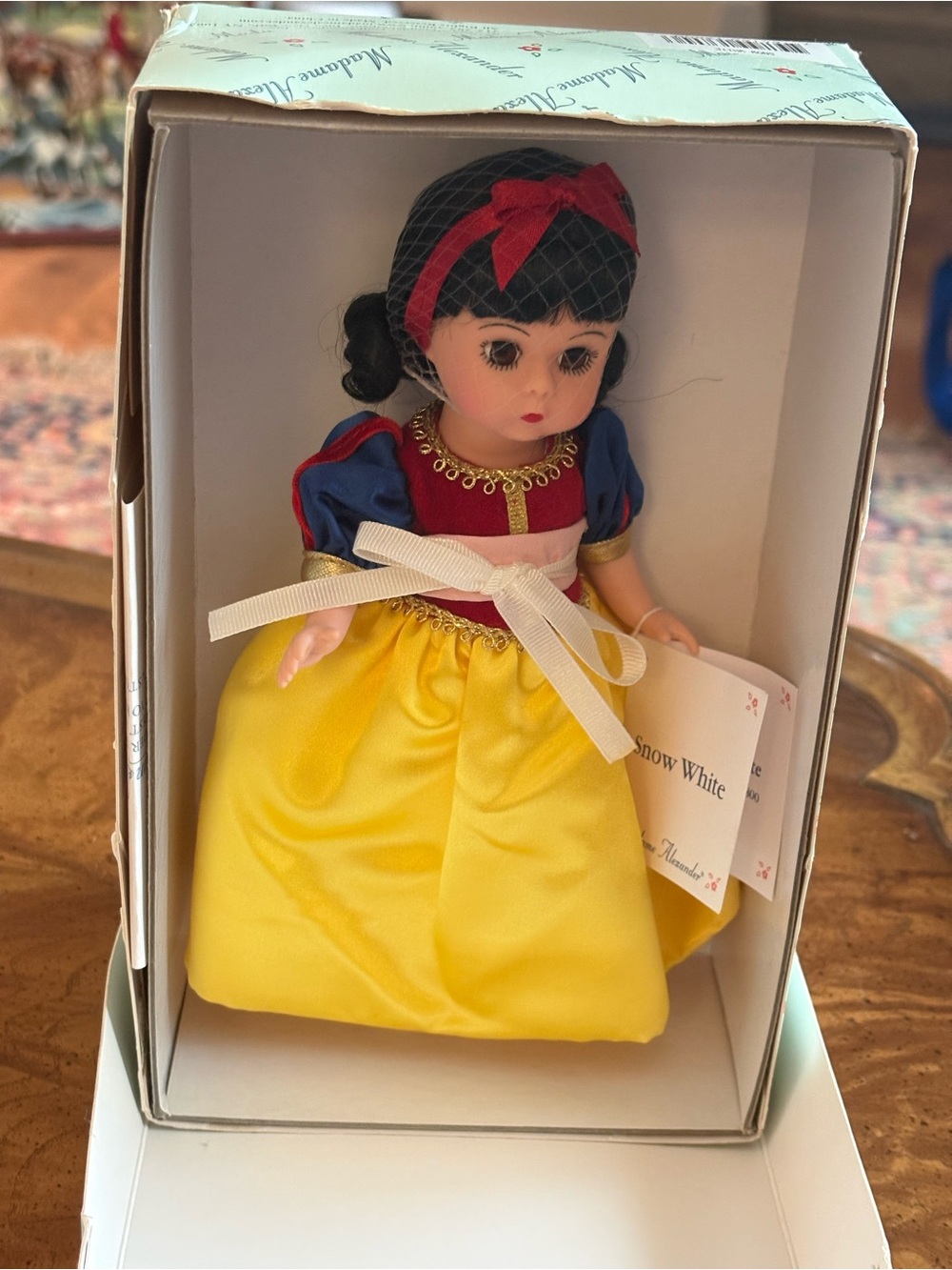 Madam Alexander Snow White